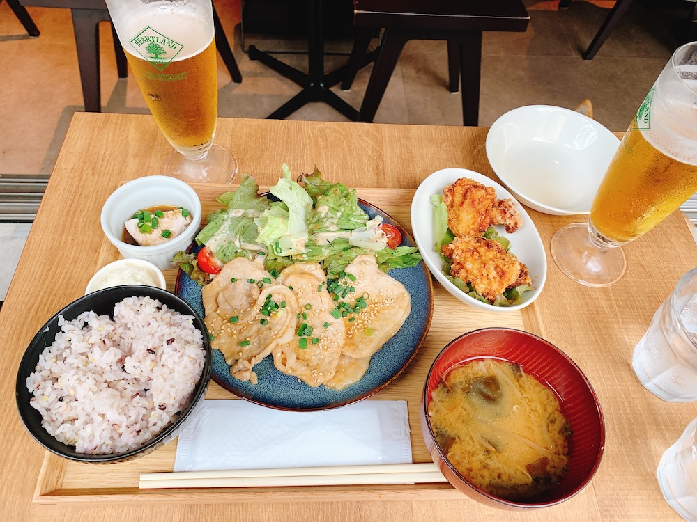 AOBAYAの胡麻味噌ポークジンジャー定食