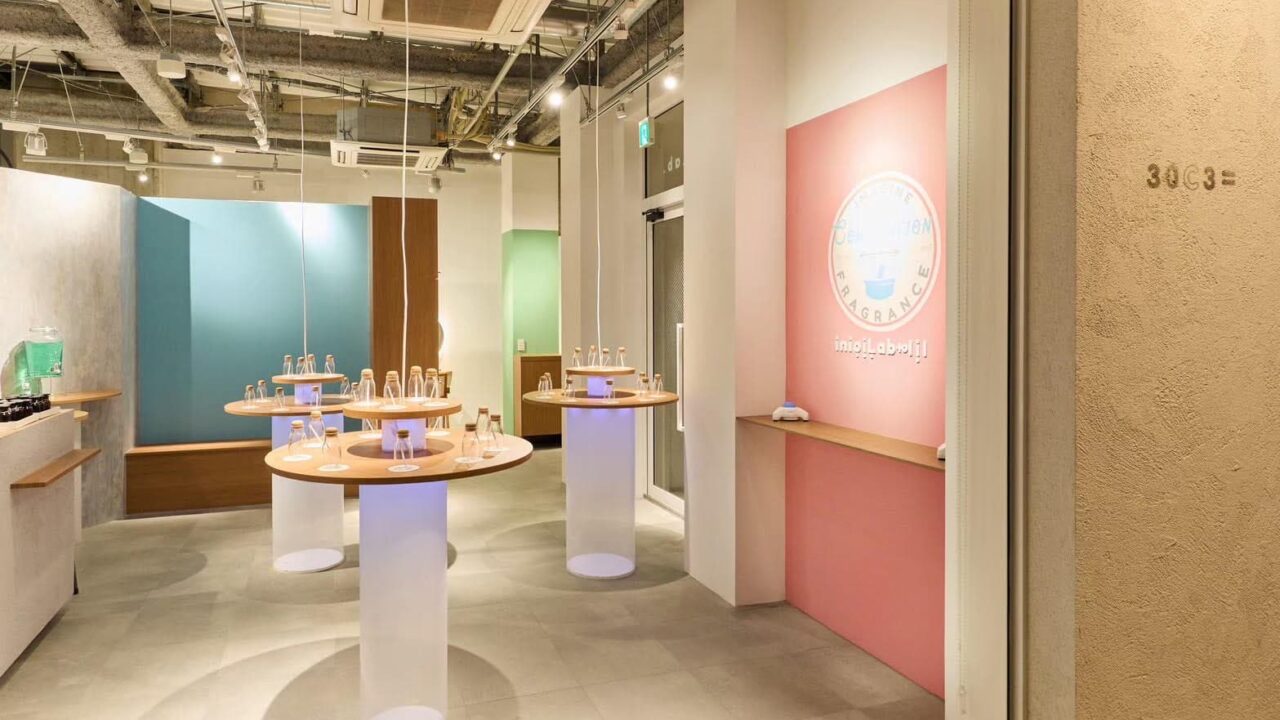 inioiLab to lilの店内