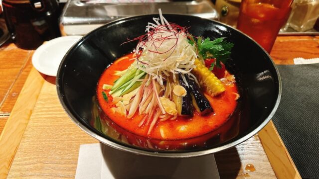 三宝亭の冷やし担々麺