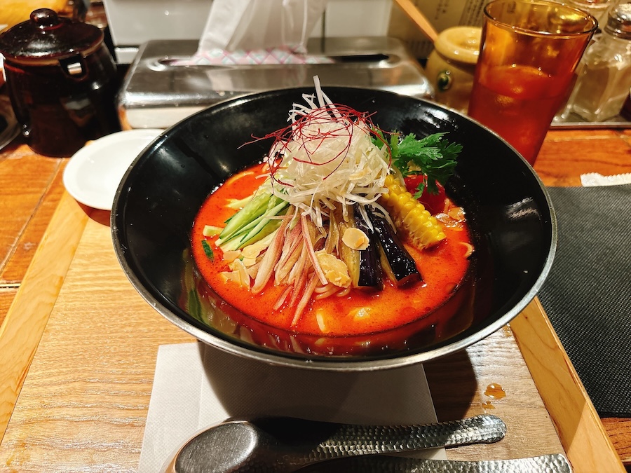 三宝亭の冷やし担々麺